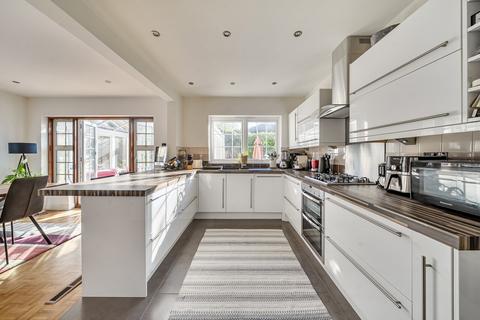 undefined, Cotswold Close, Kingston Upon Thames, KT2
