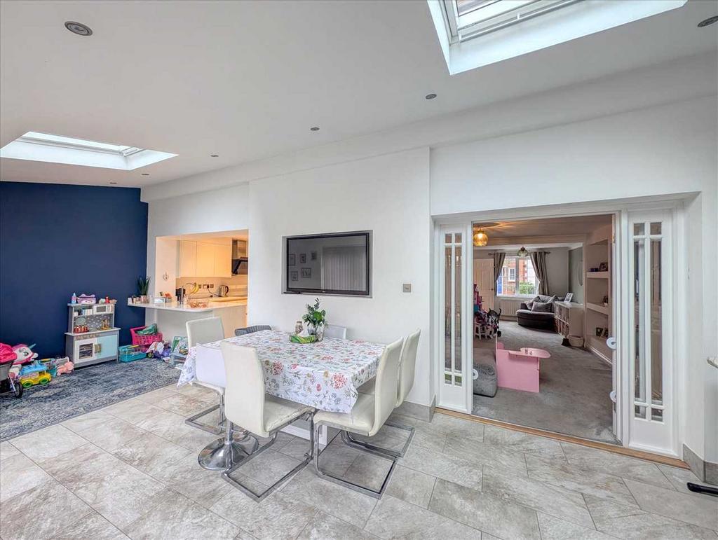 Dining Room / Family