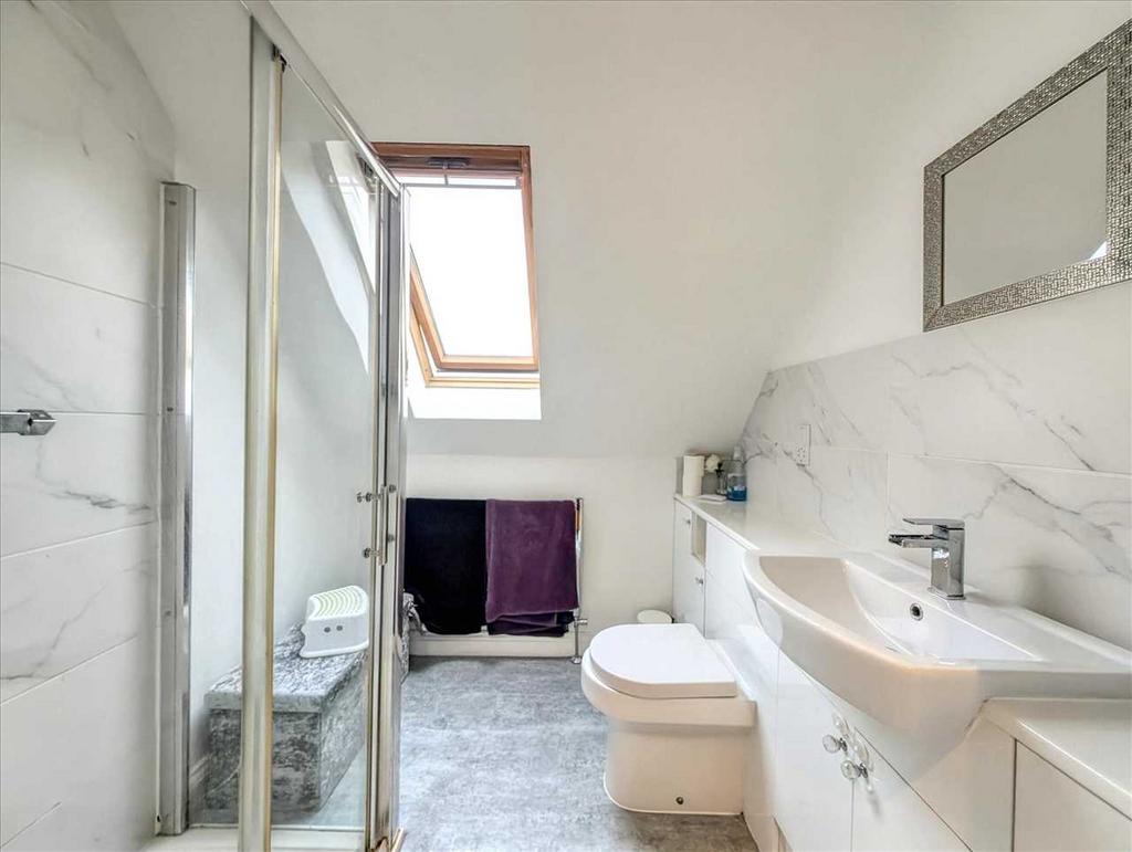 En Suite - Bedroom 1