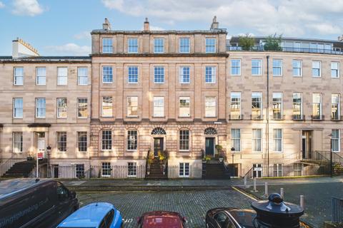 4 bedroom flat for sale - 24/2 Fettes Row, New Town, Edinburgh, EH3