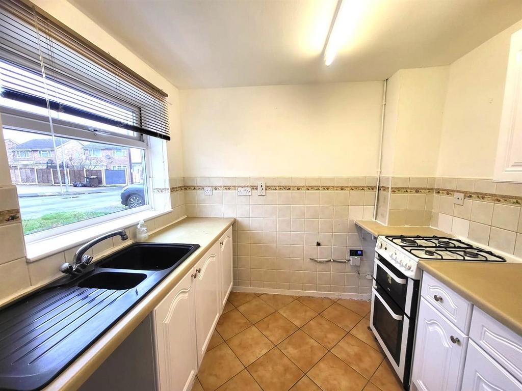 Kitchen Pic 3