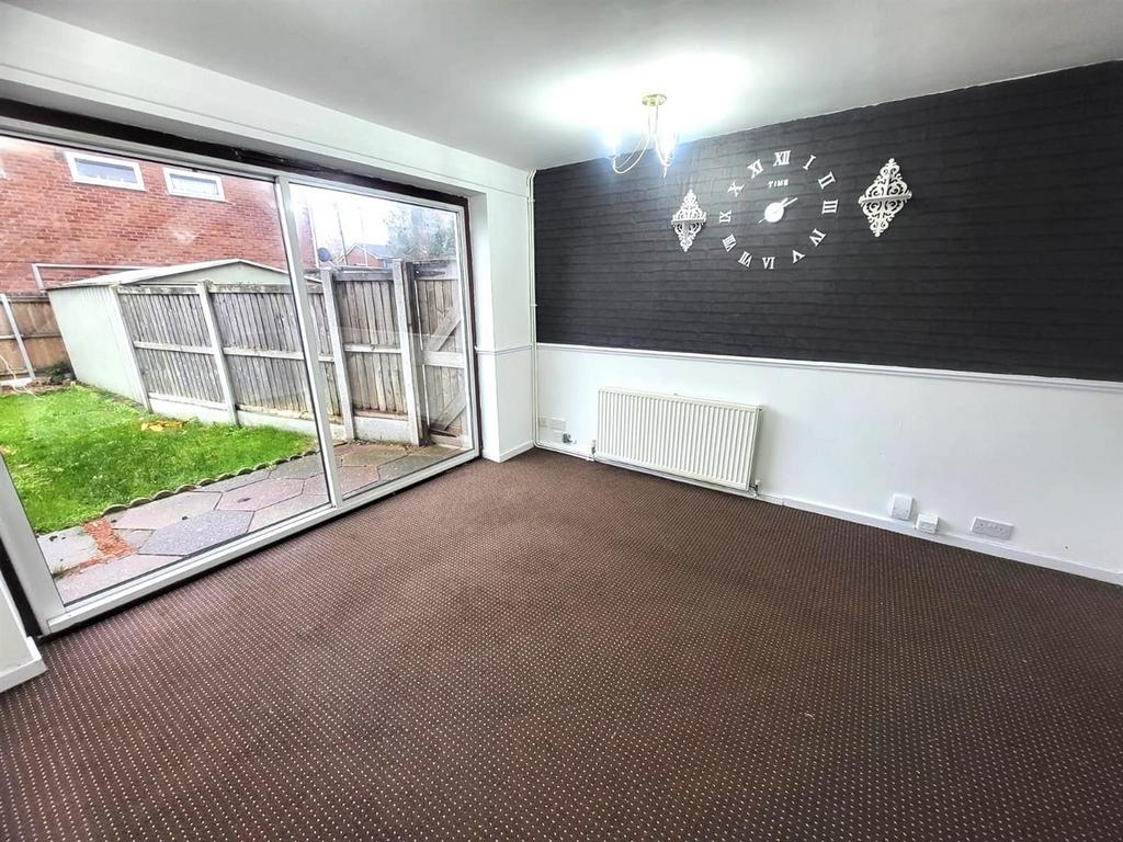 Sitting Room Pic 2