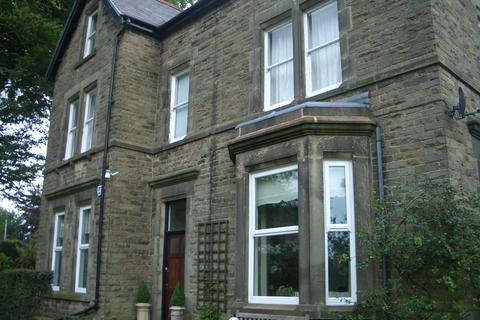 2 bedroom apartment to rent, Palace Road, Buxton SK17