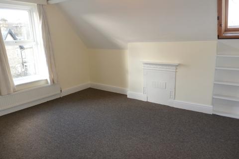 2 bedroom apartment to rent, Palace Road, Buxton SK17