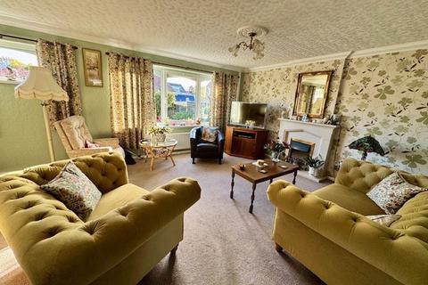 undefined, 9 Laburnum Crescent Louth LN11 8SG