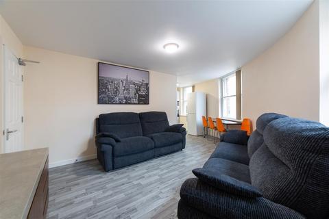 4 bedroom apartment to rent, £135pppw - Fenkle Street, City Centre, Newcastle Upon Tyne