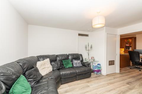 undefined, Fodbank View, Dunfermline KY11