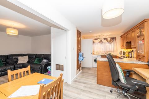 undefined, Fodbank View, Dunfermline KY11