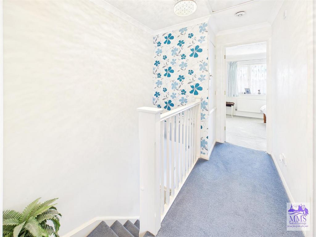 CAM04098 G0-PR0125-STILL012.jpg