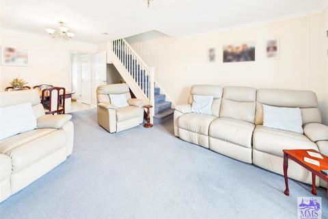 2 bedroom terraced house for sale, Moss Way, Dartford