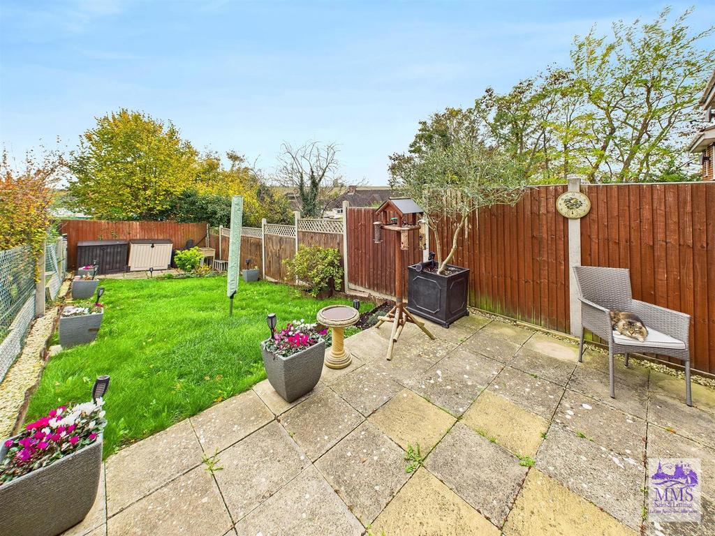 CAM04098 G0-PR0125-STILL010.jpg