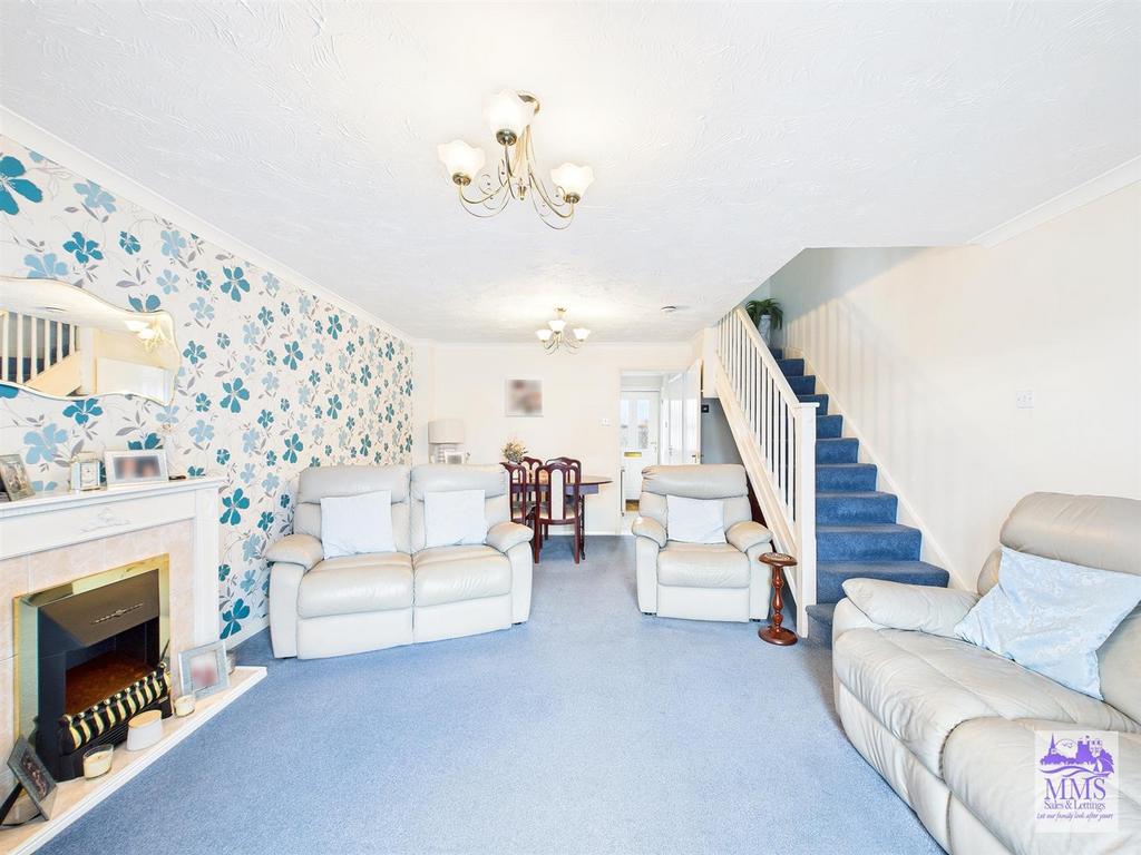 CAM04098 G0-PR0125-STILL008.jpg