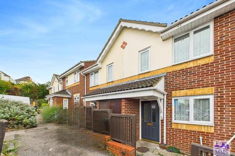 Moss Way, Dartford