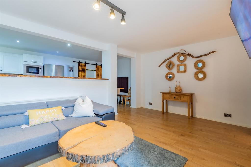 25 Garden Flat-14.jpg