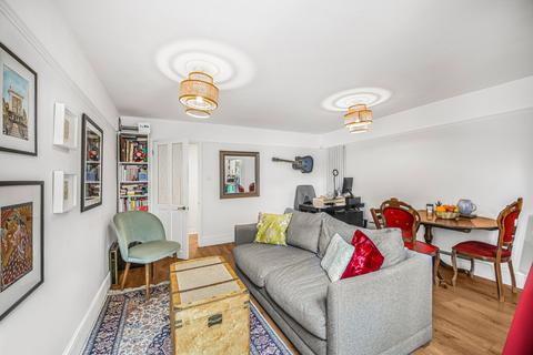 1 bedroom flat for sale, Surr Street, Islington, London
