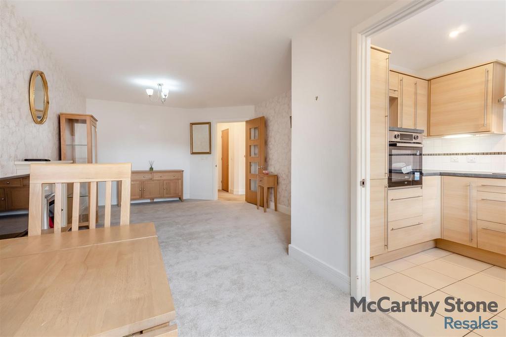 8665110-interior05.jpg