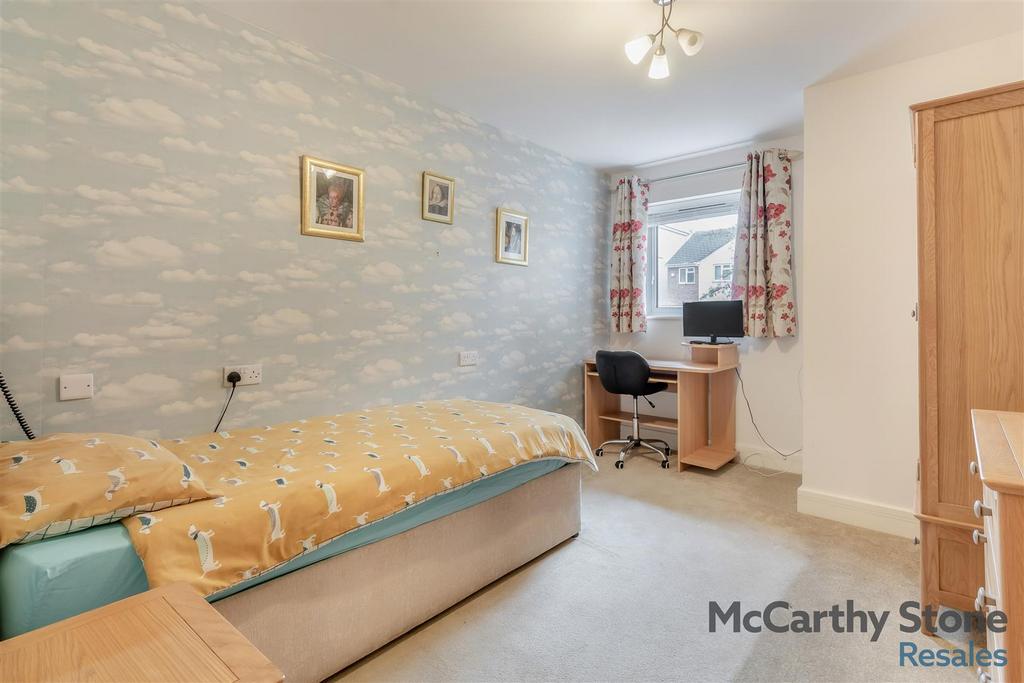 8665110-interior14.jpg