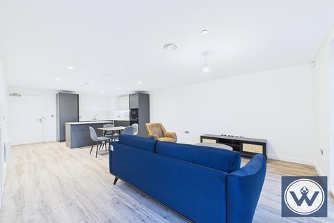 2 bedroom duplex to rent, Shale Lane, M5