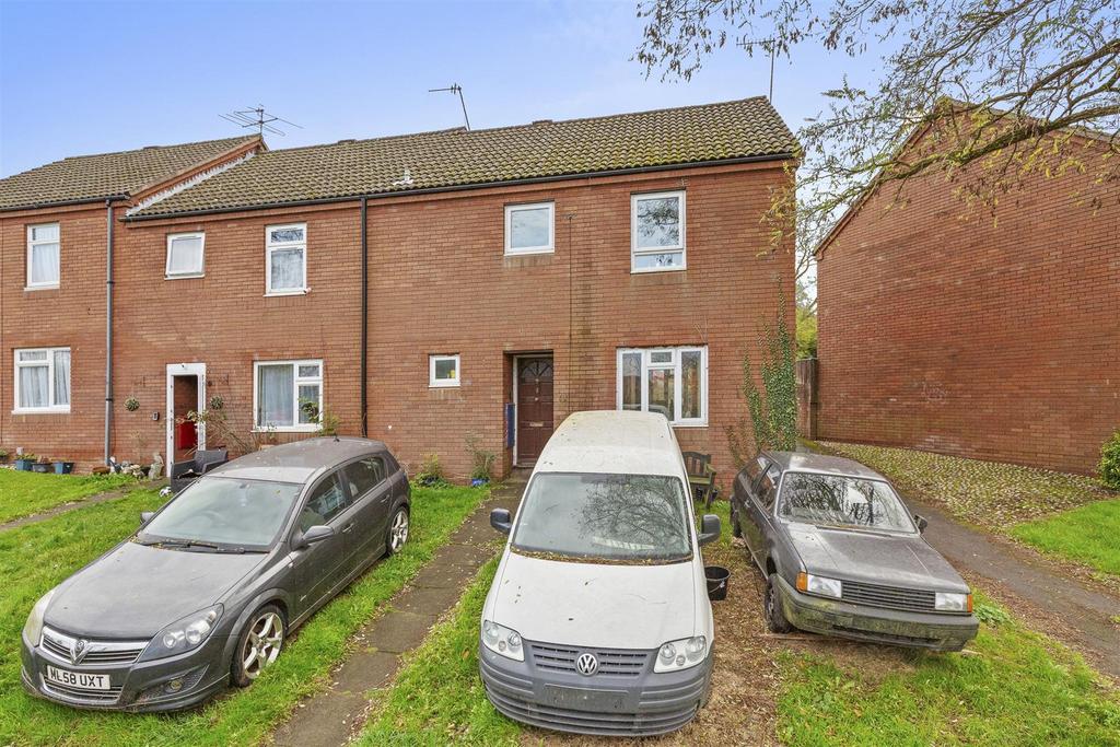 8 Glenister Road, HP12 4 RD-13.jpg