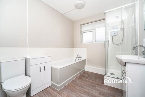 3 bedroom house to rent, Bomer Close, Sipson, West Drayton, UB7