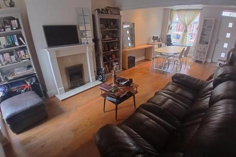 3 bedroom terraced house for sale, Gadsby Street, Attleborough, Nuneaton
