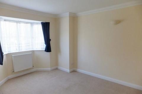 4 bedroom detached house to rent, Copper Beech View, Tonbridge TN9 2HF