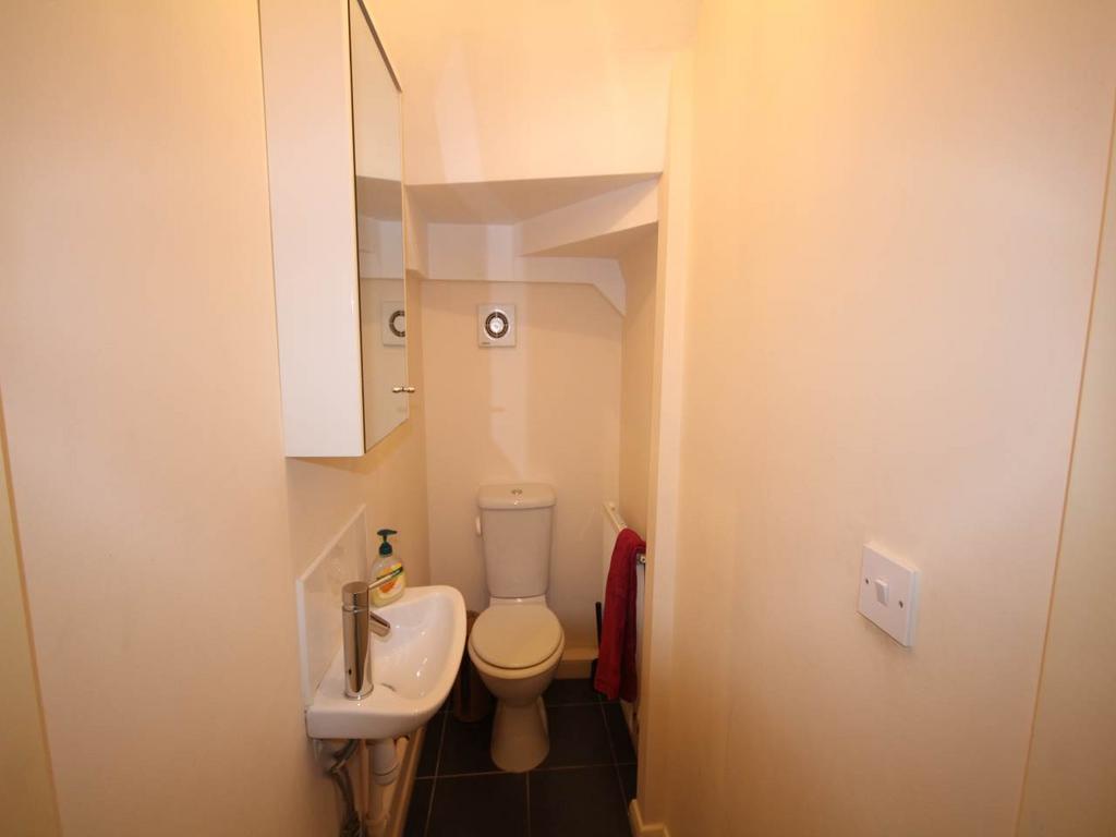 Guest toilet