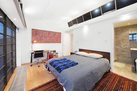 undefined, Great Sutton Street, Clerkenwell, EC1V