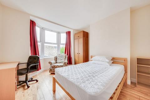 5 bedroom house to rent, North Holmes Road, Canterbury