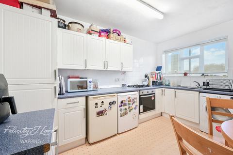 2 bedroom flat for sale, Jubilee Street, London E1