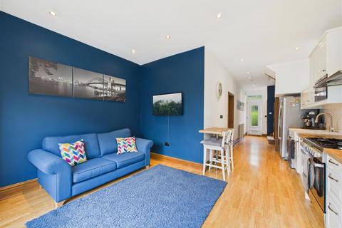 3 bedroom end of terrace house for sale, West View, North Ferriby