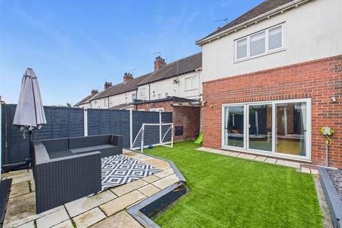 3 bedroom end of terrace house for sale, West View, North Ferriby