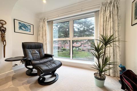 2 bedroom flat for sale, Canford Cliffs