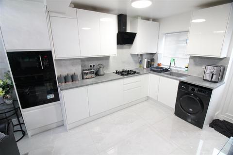 undefined, Cromwell Road, Hayes