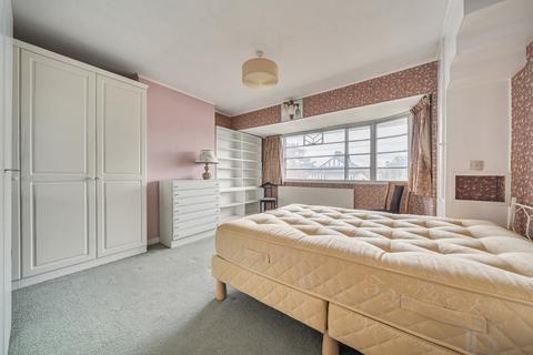 3 bedroom semi-detached house for sale, Eden Way, Beckenham