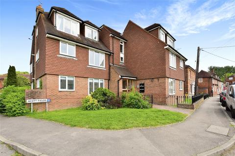undefined, Acott Fields, Maidstone ME18
