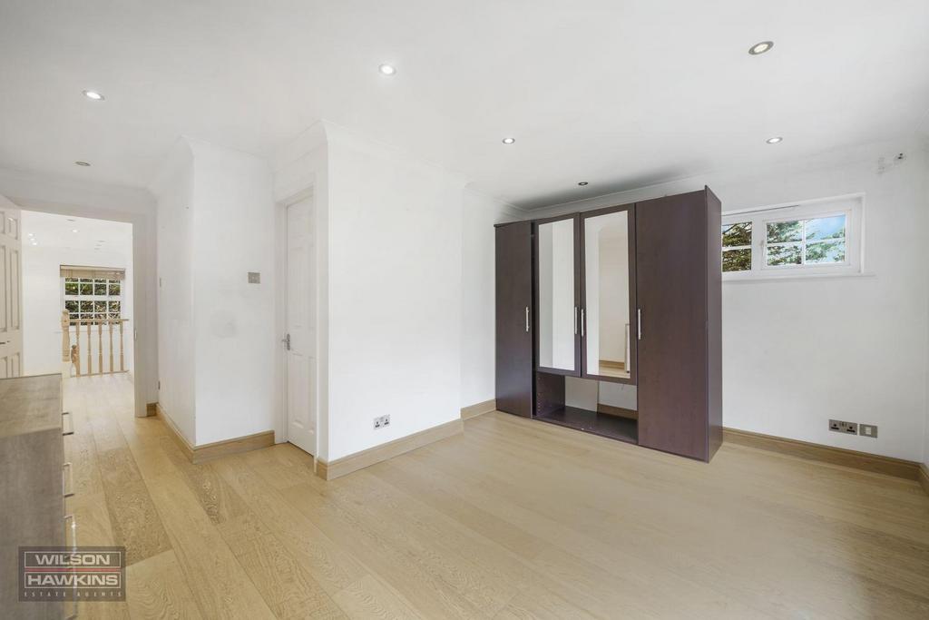 The Squirrels, Mount Park Road - NAVqc RA1 O9 JBBPOSf
