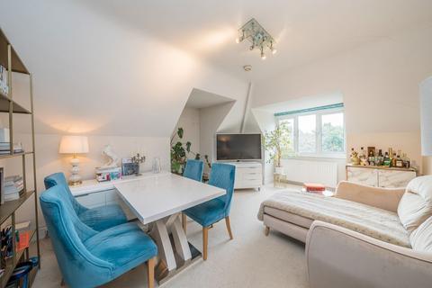 undefined, Waldegrave Gardens, Strawberry Hill TW1