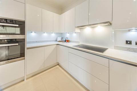 2 bedroom apartment to rent, Palace Wharf Apartments, London W6