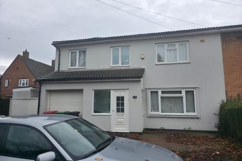 6 bedroom semi-detached house to rent, Slough SL1