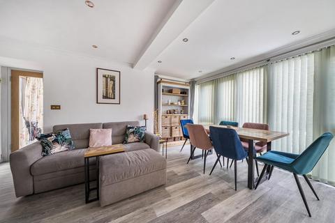 2 bedroom barn conversion for sale, Mansion House Mews, Corsham