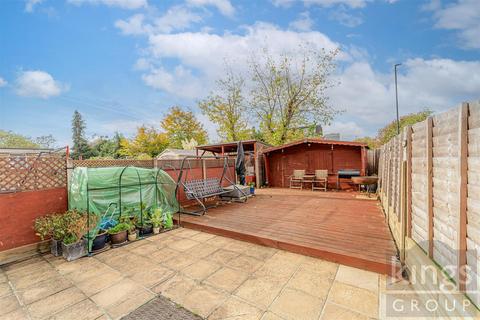 3 bedroom end of terrace house for sale, Picketts Lock Lane, Edmonton, N9