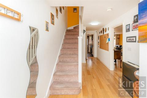 3 bedroom end of terrace house for sale, Picketts Lock Lane, Edmonton, N9