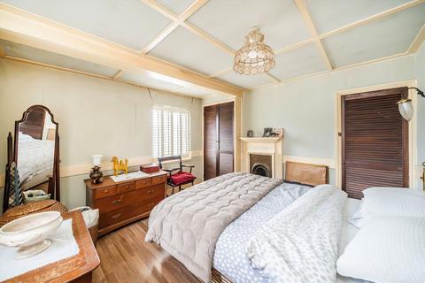 undefined, Hardwicke Road, London W4