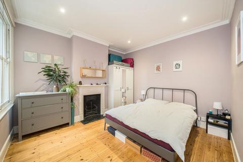 2 bedroom maisonette for sale, Ravenstone Street, London SW12