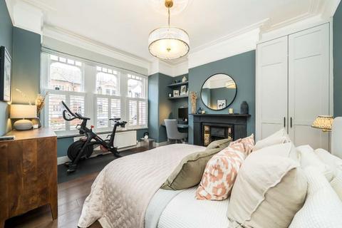 118 Mantilla Road, Balham, London, SW17 8DU