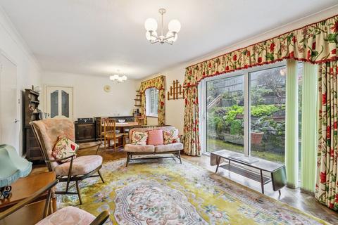 2 bedroom detached bungalow for sale, Hollow Way Lane, Amersham HP6
