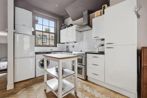 undefined, Columbia Road, Bethnal Green