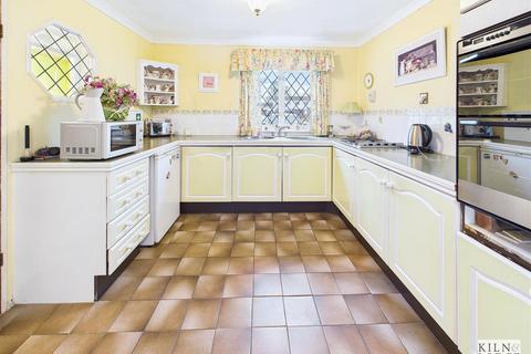 undefined, Larkspur Close, South Ockendon