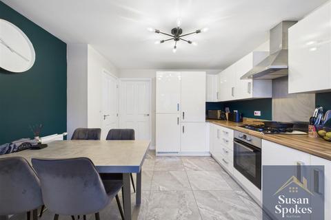 3 bedroom house for sale, Lyons Way, South Shields